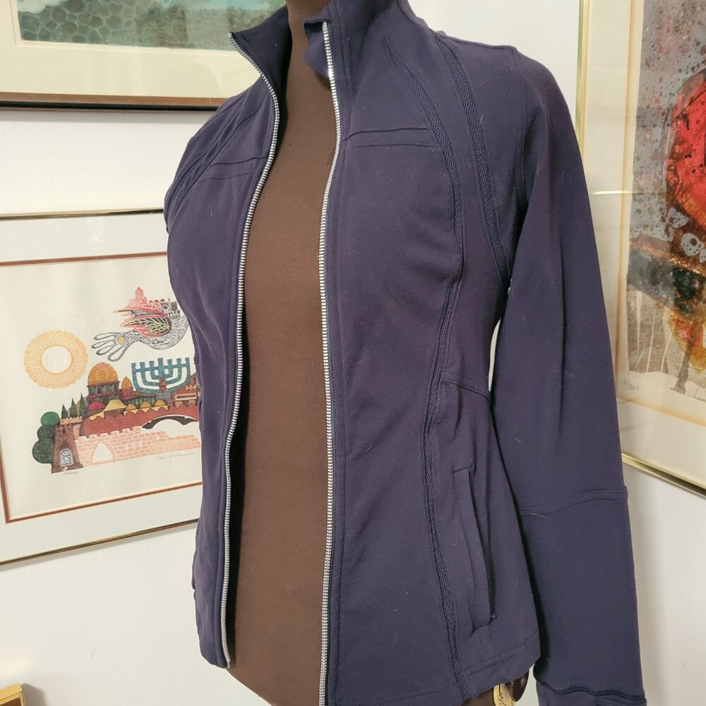 Lululemon Navy Blue Running Jacket Size 10 - Picture 2 of 8